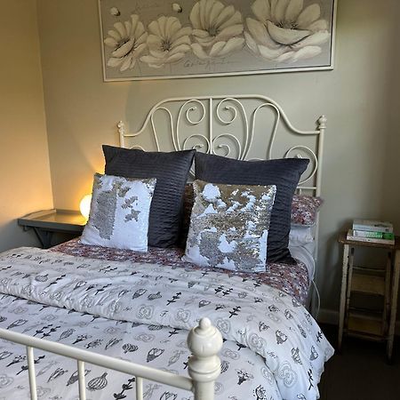 Bush Retreat Farm Stay 2 Bedroom Guest Suite Gelliondale Экстерьер фото